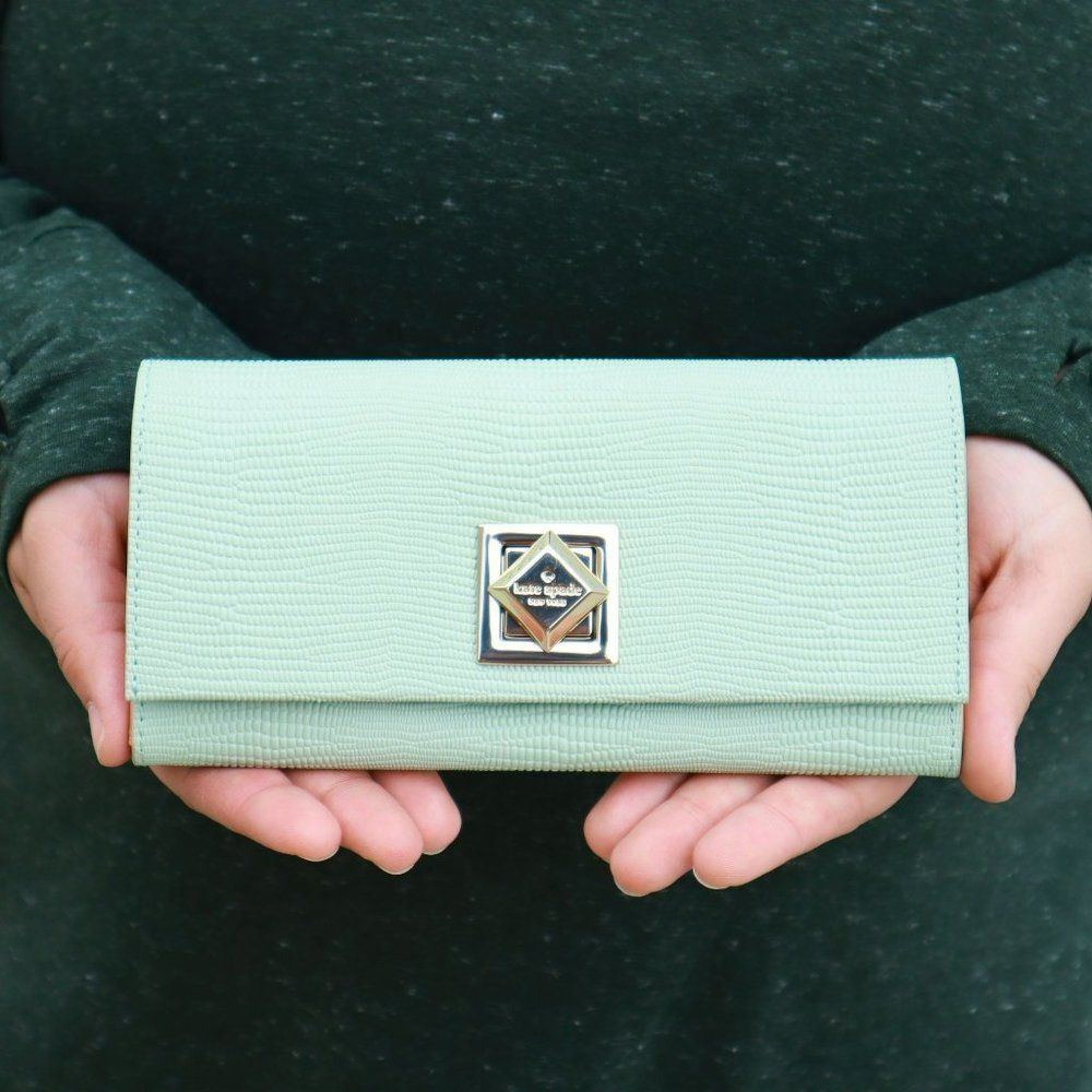 NWT Kate Spade Lizard Embossed Cyndy Wallet Dusty Mint